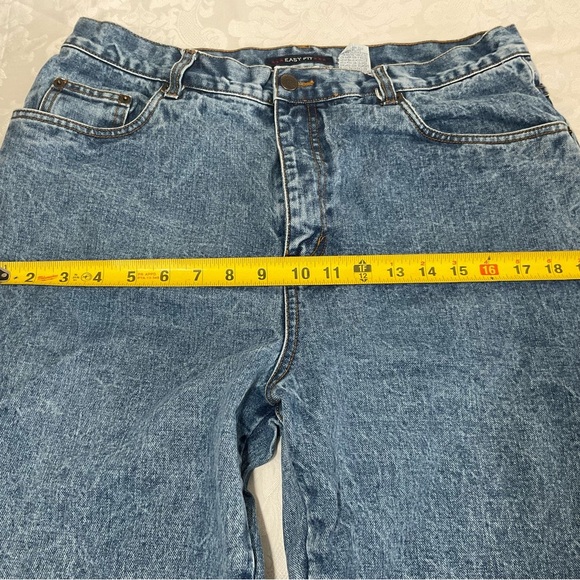 Bill Blass Womens Jeans sz 16 Med Wash Blue straight easy fit denim classic - Picture 11 of 12